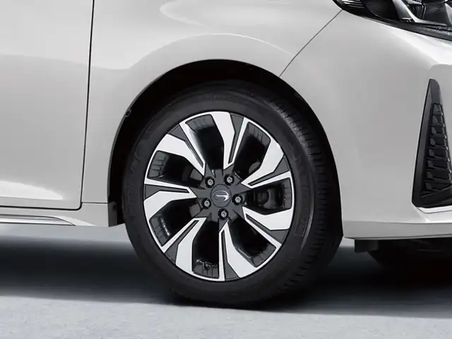 M6 PRO: Versatile and spacious MPV | GAC