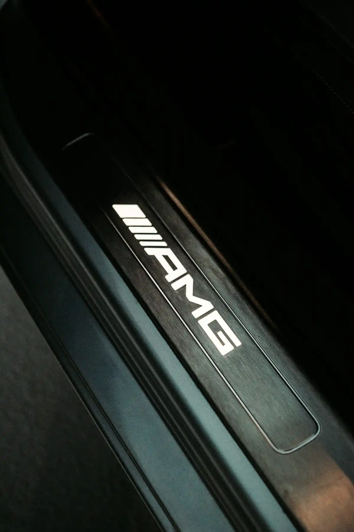 black and gray asus laptop