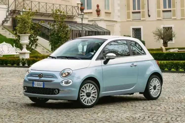 Fiat 500e production to be suspended for 4 weeks as sales slump Hybrid version to be launched in 2026