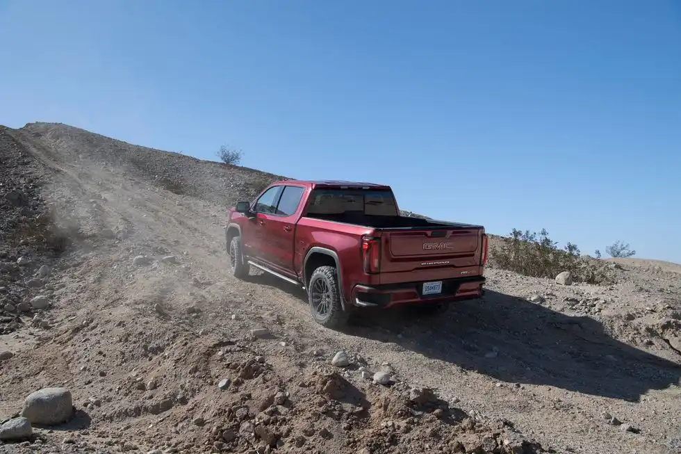 2022-gmc-sierra-1500-at4x-106-1652106260.jpg