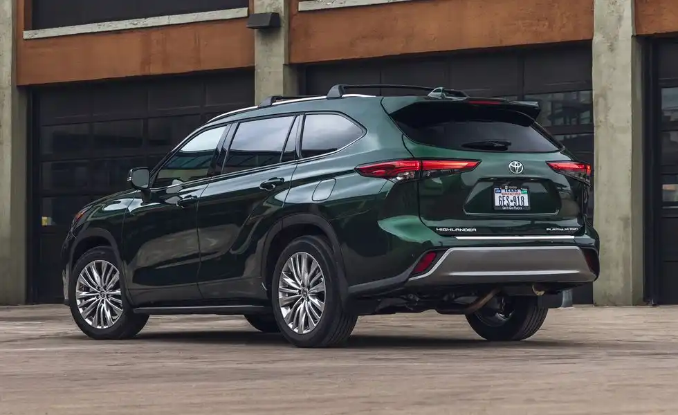 2023-toyota-highlander-platinum-awd-185-edit-2-64137976a66a3.jpg