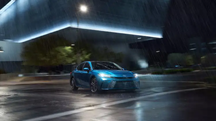 2025 Toyota Camry unveiled in Saudi Arabia, available in fuel version