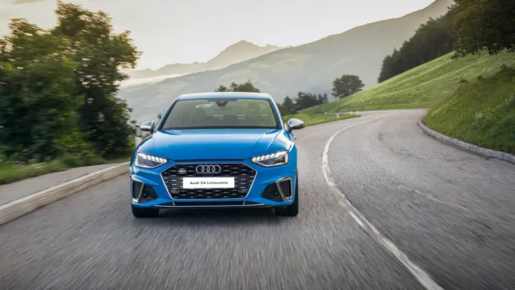 إضافة وتغيير زيت نقل الحركة لأودي S4