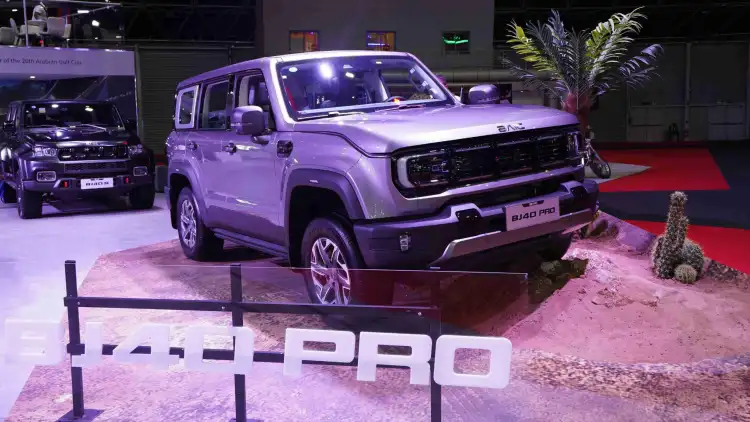 نظرة خاطفة على سيارة BJ40 برو 2025 BAIC : معرض جدة للسيارات 2024
