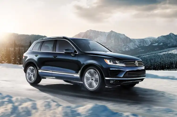 Location of Brake Fuse for 2017 Volkswagen Touareg