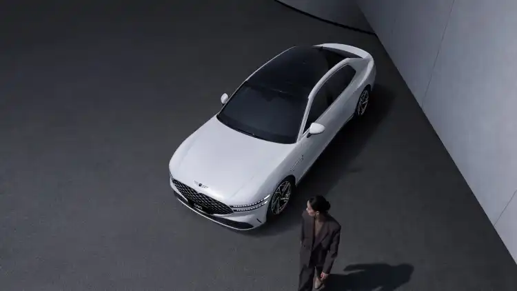 Specifications and Prices of Genesis G90 Model 2025