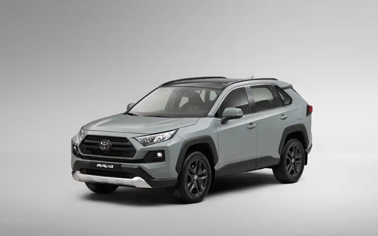 2025 Toyota RAV4 High-Quality Interior and Exterior Images and Available Colors