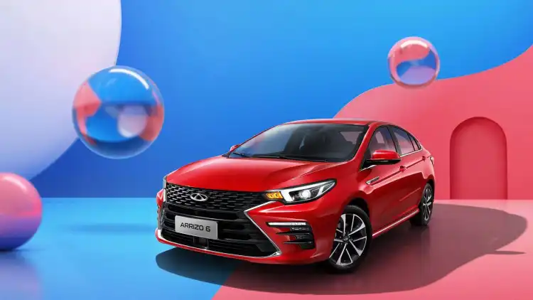 First car choice for new female drivers: elegance and safety at the same time