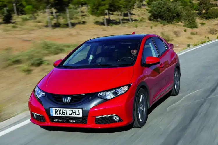 Female drivers don't know what car to buy? Just read this one!