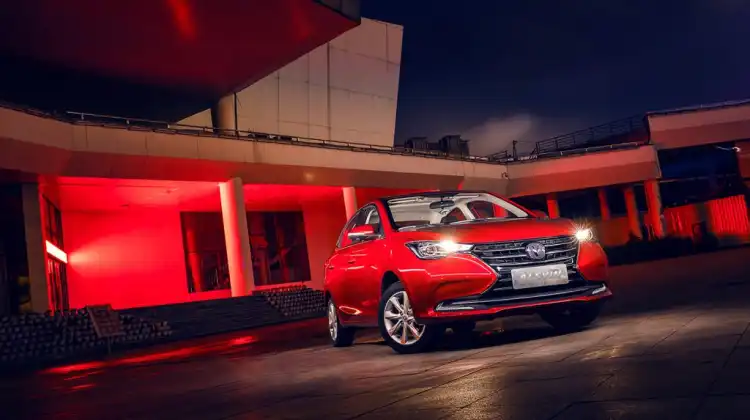 إطلاق خمسة مشروعات طرق في القصيم بتكلفة 421 مليون ريال