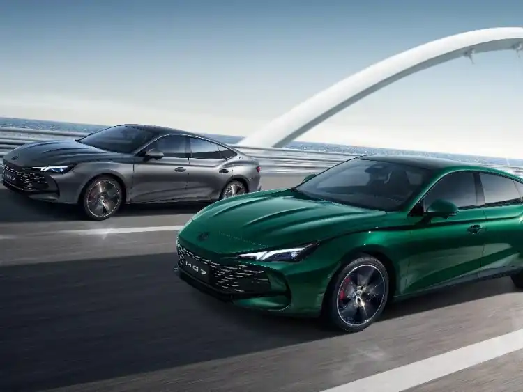 اصطحاب الأطفال أو تفجير الشوارع؟ إم جي 7 2025: كلهما