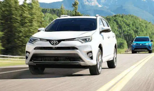 كارلوس غصن: اليابان أجبرت هوندا على الدخول في محادثات اندماج "يائسة" مع نيسان