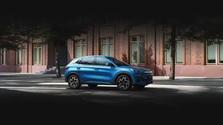 سعر ومميزات بي واي دي أتو 3 موديل 2025 في السعودية