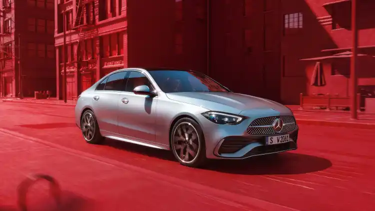 مرسيدس-بنز الفئة-سي: المزيج المثالي بين الفخامة والأداء