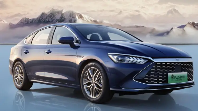 5 سيارات صينية من فئة سيدان بأقل من 100 ألف درهم اماراتي