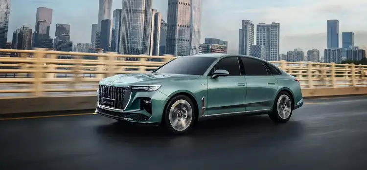 Best Luxury Chinese Sedans in the UAE for 2025: Prices and Features