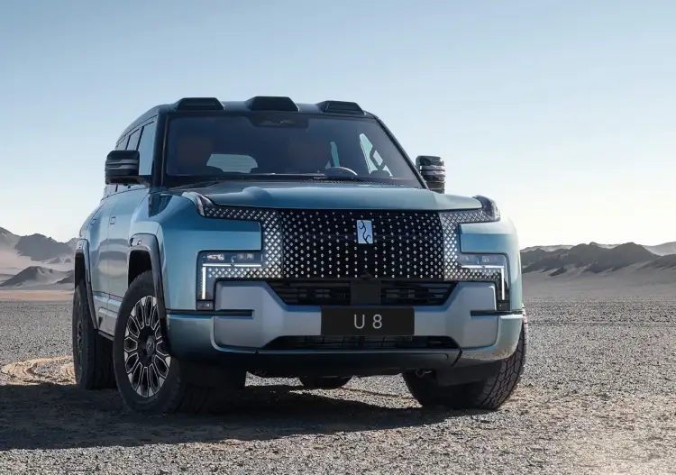 بسعر يتخطى 600 ألف درهم بي واي دي يانج وانج: سيارة فاخرة وحاضرة للمغامرة 