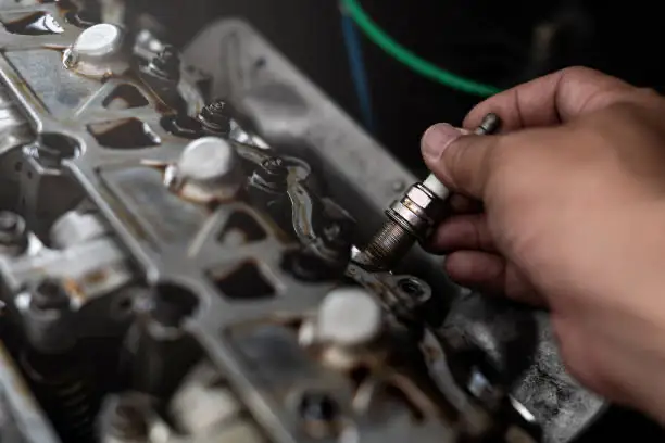 Quickly Determine How Many Spark Plugs Your Car Needs in 3 Minutes