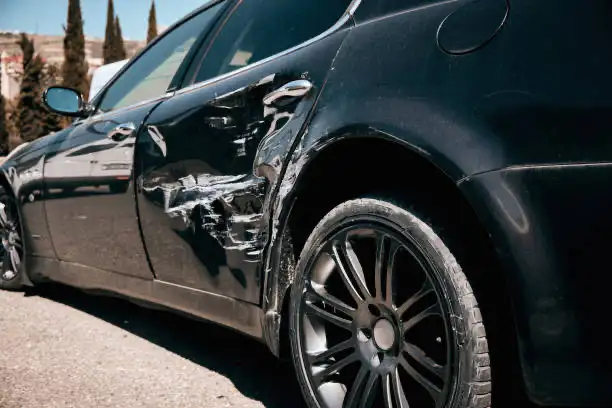 الإرشادات الأكثر عملية للتعامل مع حادث مروري بسيط في عام 2025