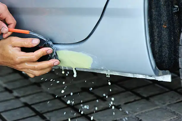 2025 الأكثر فعالية دليل إزالة طلاء الرش من السيارة