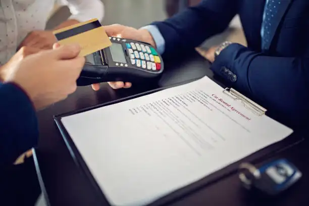 UAE's Ultimate Guide to No Credit Card Car Rental