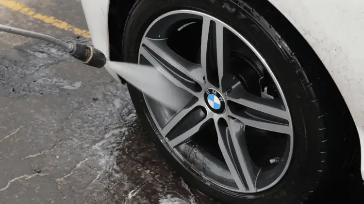 How to Wash Your Car Like a Pro Without Damaging the Paint