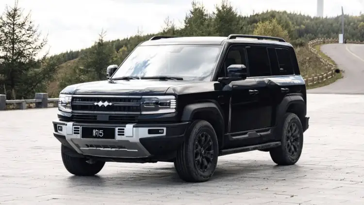 بي واي دي تكشف عن فانغ تشنغ باو تاي 3 بتصميم فضائي وطائرة بدون طيار