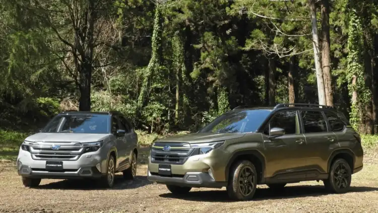 سوبارو فورستر الجديدة 2025: عندما تلتقي قوة الدفع اليابانية بتقنيات تويوتا الهجينة