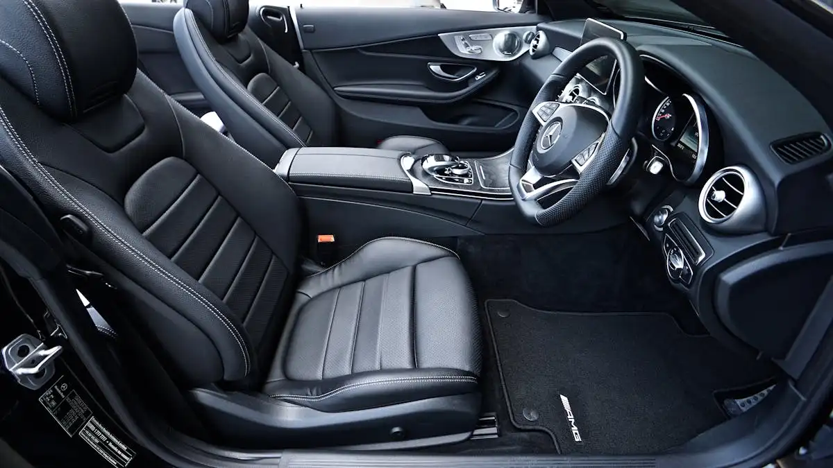 The Ultimate Guide to Porsche Interior Design, image size:1200x675
