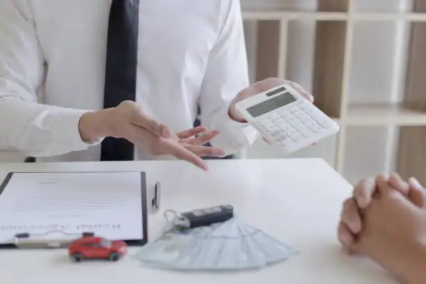 Which UAE Banks Offer the Best Car Loans in 2025?