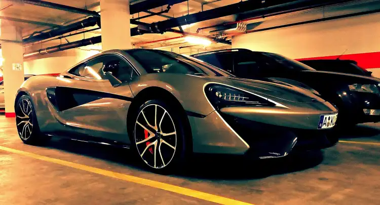 The Ultimate Guide to McLaren Prices in the UAE
