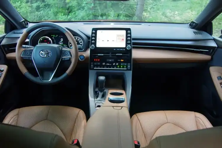 2025 Toyota Avalon Interior