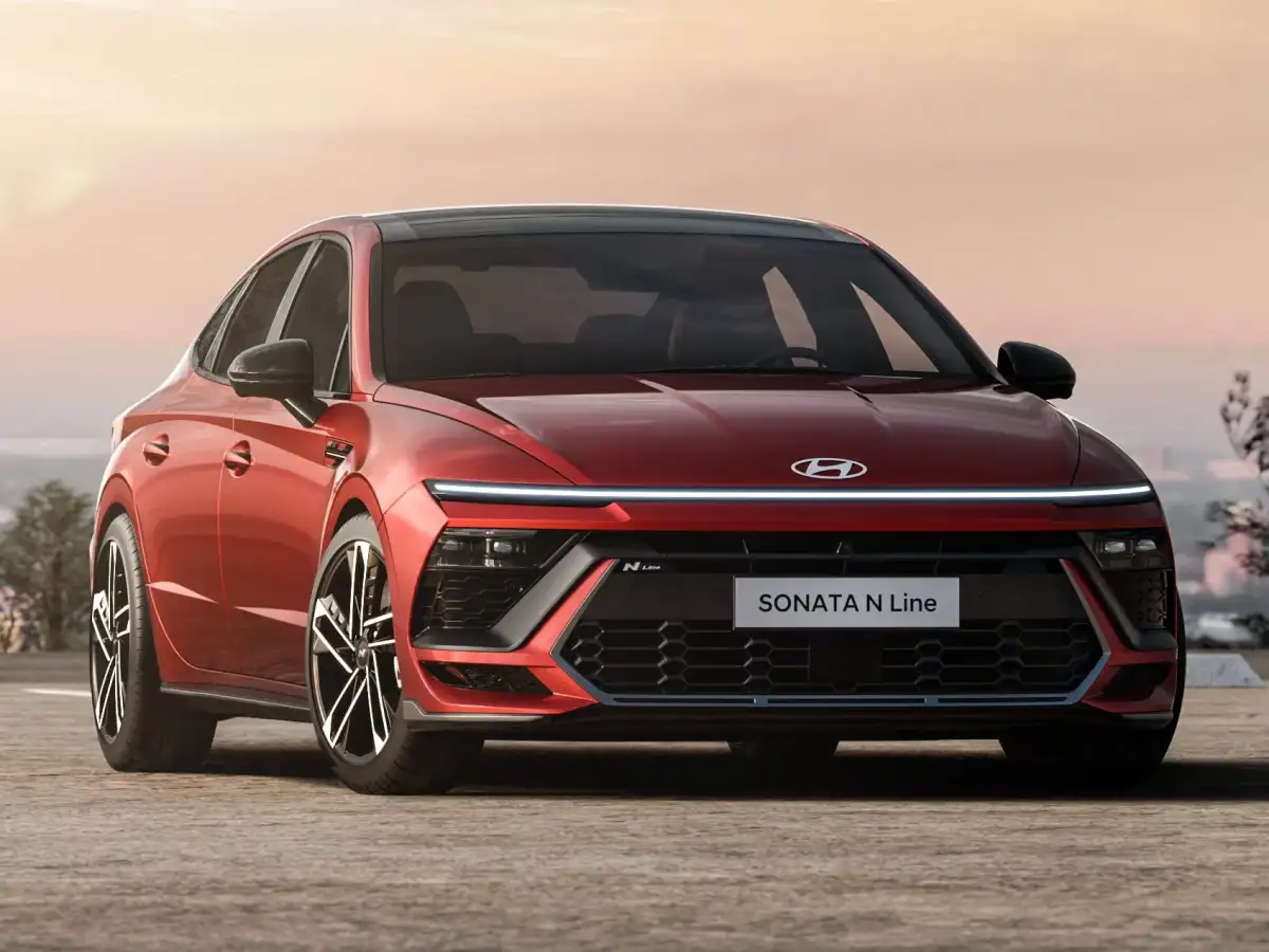 Discover how the 2025 Sonata's interior solves GCC drivers' top challenges: heat resilience, family-friendly space, and cutting-edge tech.