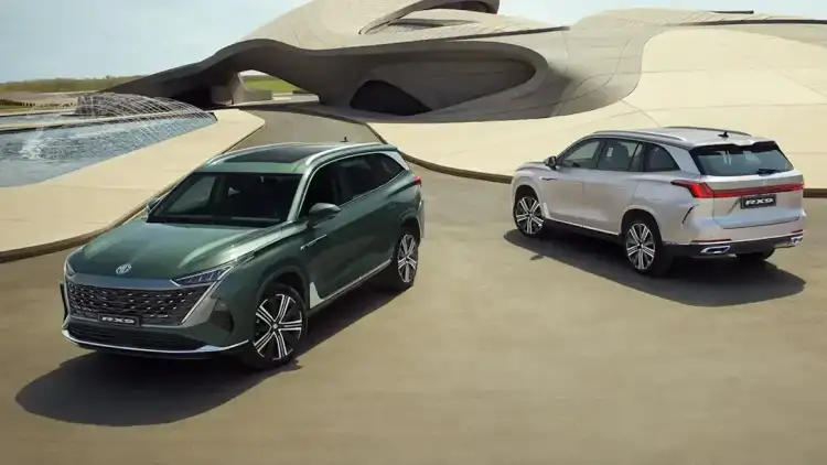 استبدلها وارتقِ: عرض إم جي RX9 الجديدة في الإمارات