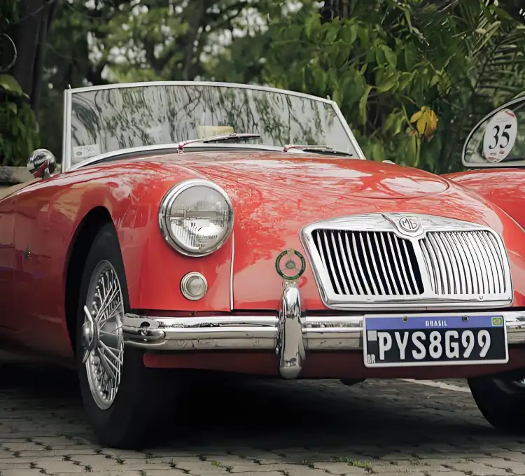 كم سعر سيارة ام جي في الإمارات