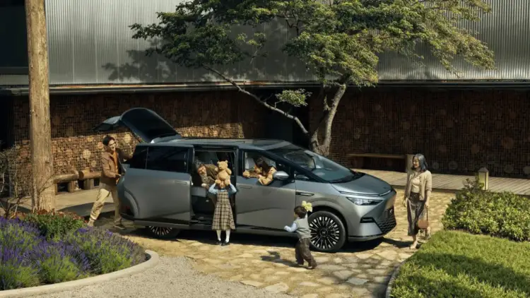 XPeng Launches 2025 X9 Electric MPV Globally from 181K AED