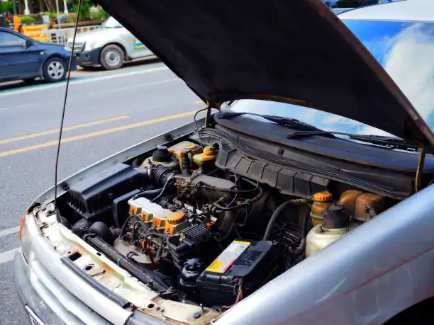 2025 حل مشكلة اهتزاز السيارة عند التوقف:دليل شامل