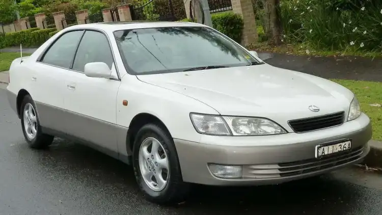 Exploring Lexus ES Through Eight Distinct Generations