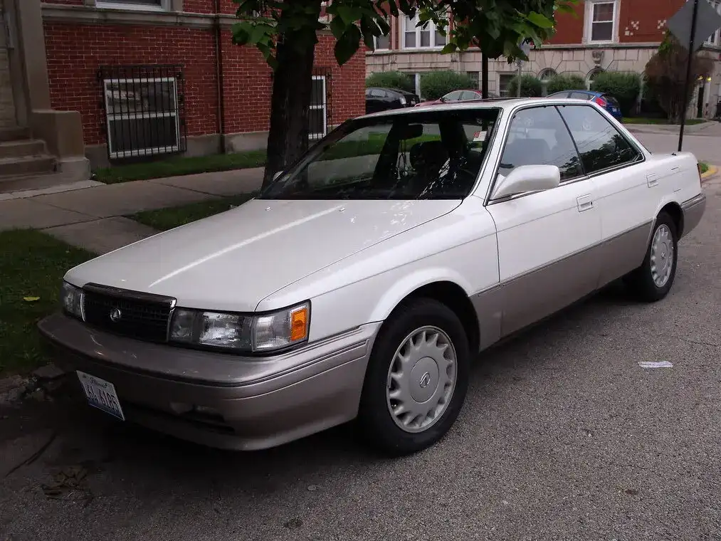 Exploring Lexus ES Through Eight Distinct Generations