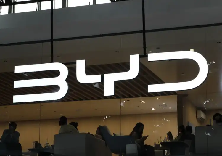 سعودي ارامكو وبي واي دي تتعاونان لتطوير سيارات الطاقة المتجددة 