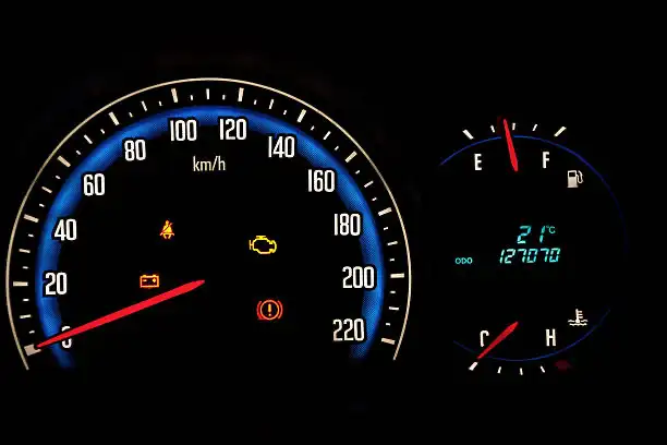 Why Engine Light Is On in Car:2025’s Essential Troubleshooting Guide