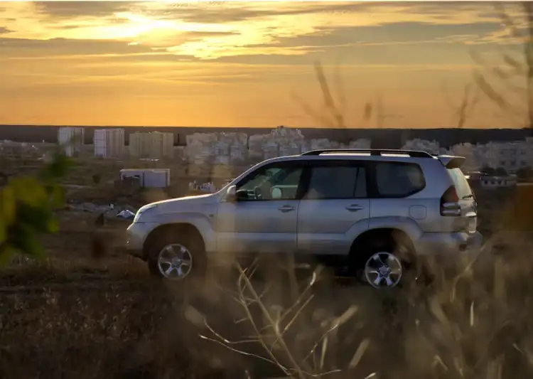 كم سعر جيب تويوتا 2025؟ دليل شامل للشراء الذكي