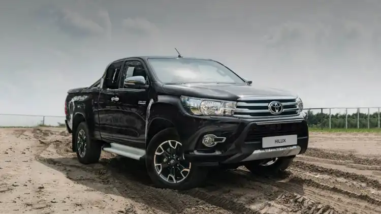 Toyota Hilux Diesel Engine Oil Capacity and Maintenance Guide