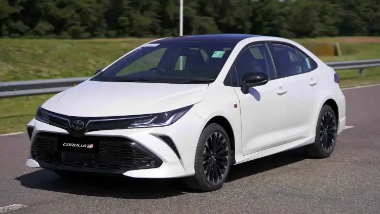 2025 Corolla GLi vs XLi:Which Trim Wins Your Drive?
