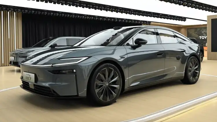 Toyota bZ7 2026 Challenges the Tesla Model S in the Luxury EV Segment
