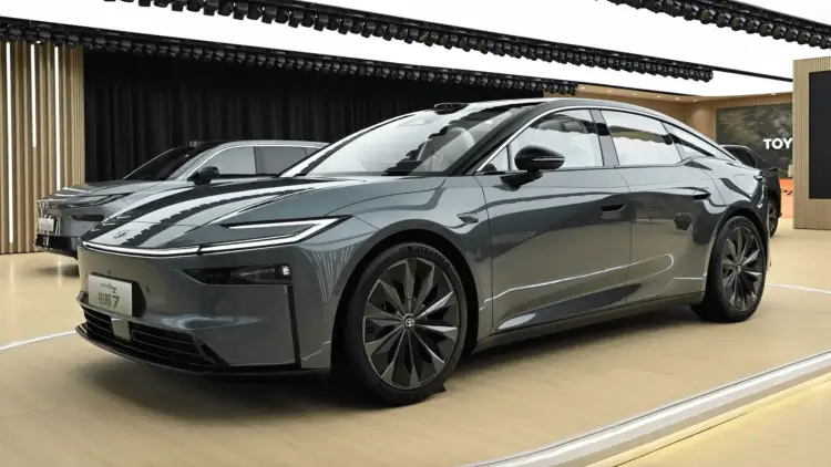 Toyota bZ7 2026 Challenges the Tesla Model S in the Luxury EV Segment