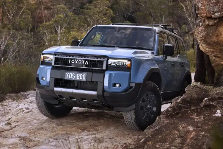 إكسسوارات تويوتا برادو 2025:أهم 10 ملحقات ذكية لتحسين تجربتك