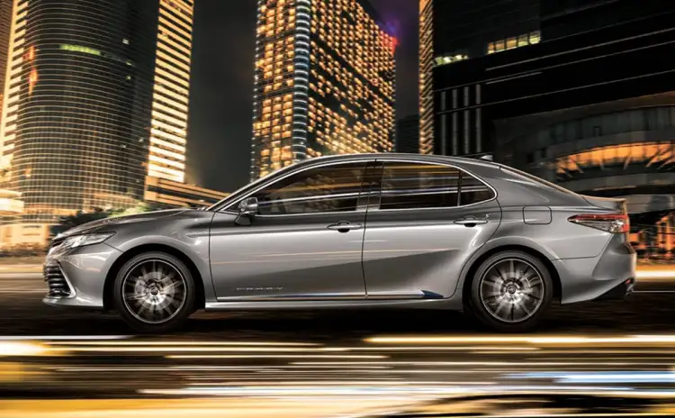 كامري 2025 كم حصان؟ كل ما تحتاج معرفته عن قوة المحرك