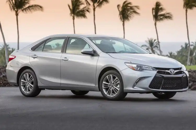 Toyota Camry Horsepower Guide & Buying Tips 2025