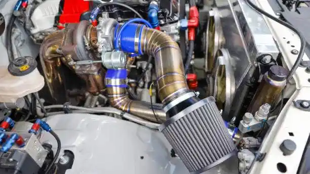 كم حصان لاند كروزر؟ دليل شامل لفهم أداء السيارة في 2025